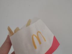 -麦当劳(世界城广场店)