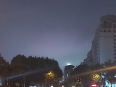 -巴陵广场