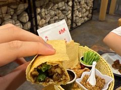 -鲁菜根·泰安菜(万达店)