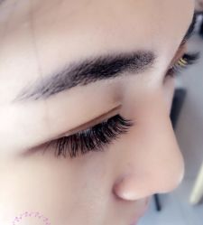 -爱美睫美甲会馆