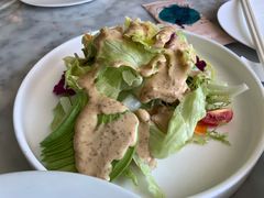 牛油果蔬菜沙拉-雀蓝川菜(奥体广场店)