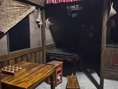 -屋有岛沉浸游戏旗舰店(中山公园店)