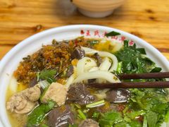 -文山荷鲜居(翠湖店)