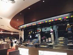 -荣誉国际酒店-云顶旋转餐厅