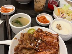 -大食代美食广场(上海中心店)