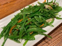 五彩花菇荷兰豆-云海肴·汽锅鸡·云南菜(美罗城店)