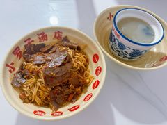 皮蛋肉饼汤-小罗子汤店(大士院总店)
