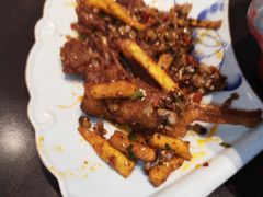 -川流不息·地道川菜·小龙虾(松东路店)