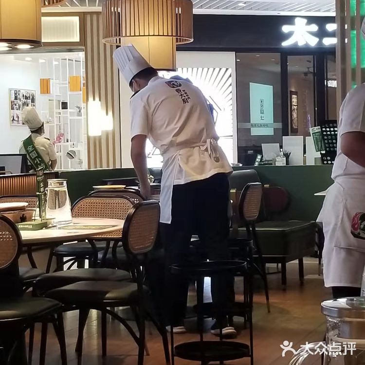 深圳探店*费大厨辣椒炒肉谁吃谁爱