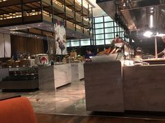 -飨食汇全日制餐厅·昆山皇冠假日酒店(九方店)