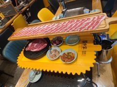 一米长盘牛五花-犟牛家·榴莲烤肉(五棵松店)