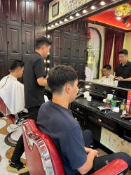 -东方先生国潮男士理发馆