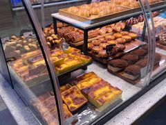 -巴黎贝甜(大宁国际商业广场店)