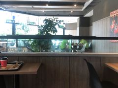 -肯德基(湾畔店)