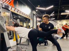 -享受健身·美体塑形馆