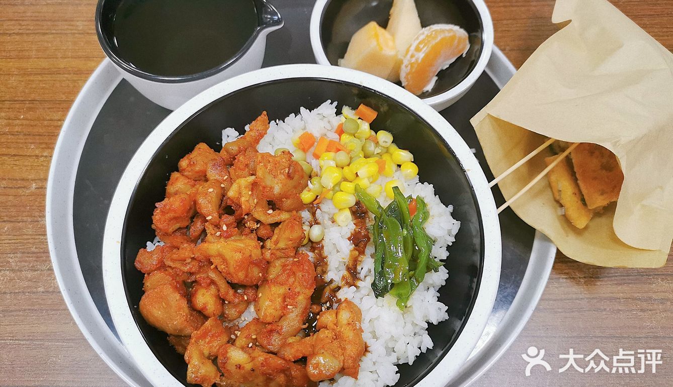 支撑我起床的，是学校食堂的饭[加油]