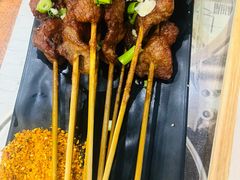 -泉哥小平房串店