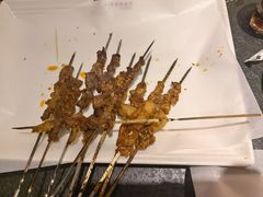 烤羊肉串-小桂林烧鸽子