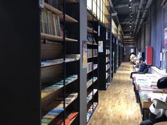 -新华书店(解放中路店)