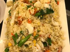 -J Daeng Seafood