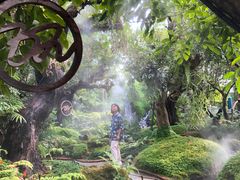 -Chom Cafe and Restaurant