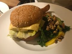 芝士菠萝鸡肉汉堡-卡朋厨房(289艺术园区店)