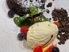 -HuaTa 花榻·花忆西葡餐厅(虹桥南丰城店)