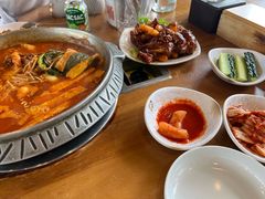 -喇喇排骨火锅·传统韩式脊骨汤(望京西园总店)