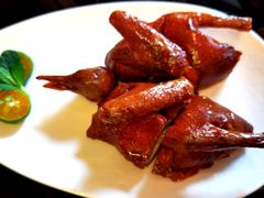 脆皮香燒乳鴿-北京四季酒店·采逸轩