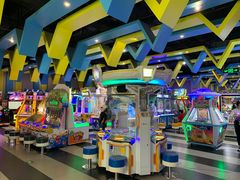 -反斗乐园π·电玩·高空拓展·蹦床(龙华天虹店)