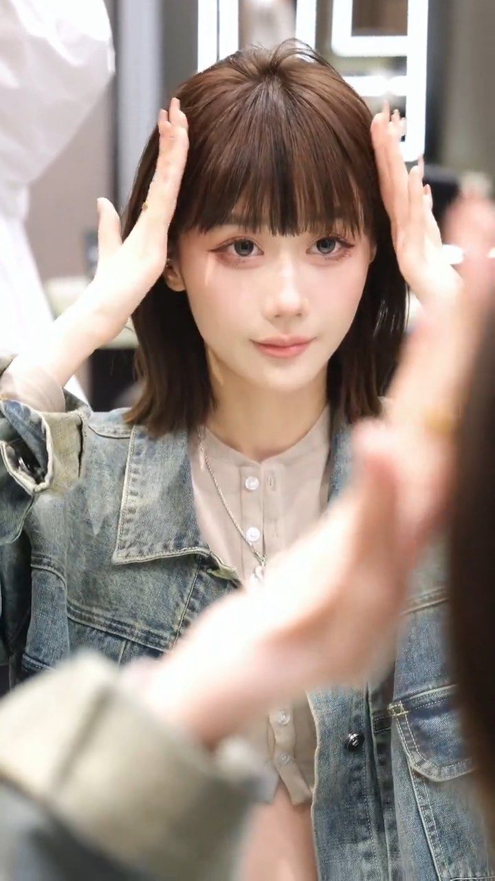 齐碎刘海让我瞬间回到了高中时代,nice