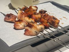 蜜汁烤鸡翅-胖太太四川麻辣排骨串(镇江路分店)