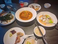 -东来菜馆•手抓海鲜家常菜•海鲜锅贴(鸽子窝店)