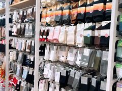 -名创优品(广州萝岗万达广场店)