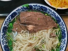 -陇上全荟兰州传统牛肉面(延吉路店)