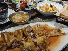 -魁盛居百年鲁菜馆(县西巷店)