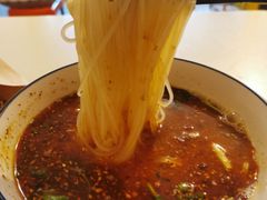 鸭汤米线-烤鸭肉夹馍鸭汤店