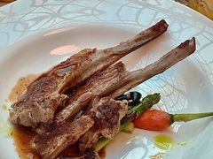 迷迭香羊排拼羊里脊-漢咖啡·全服务式自助晚餐(武汉洲际酒店)