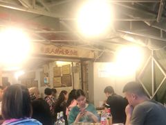 大堂-岗上渣渣老火锅(两路口店)