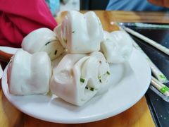 -东北烧烤铁锅炖水库鱼