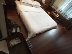 -拖板鞋咖啡旅行酒店(春熙路地铁站店)