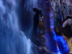 -泰安地下龙宫景区