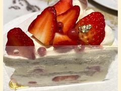 法式草莓蛋糕-沛家·西餐Brunch·直火料理