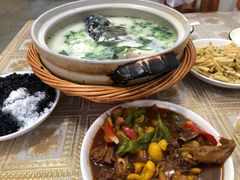 -天乐农家鱼头王(天目湖店)