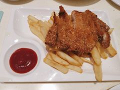 吉利猪扒拼薯条-龙记香港茶餐厅(久光百货店)