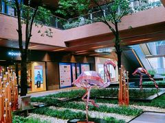 -瑞虹新天地月亮湾