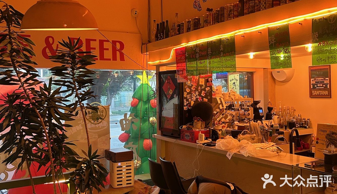 成都玉林！圣诞漂亮咖啡店！！