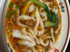 -顺溜·手工刀削面·黑金店(铜锣湾店)