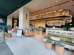 -星巴克臻选(上海虹桥新天地三店)