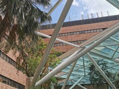 -香港理工大学